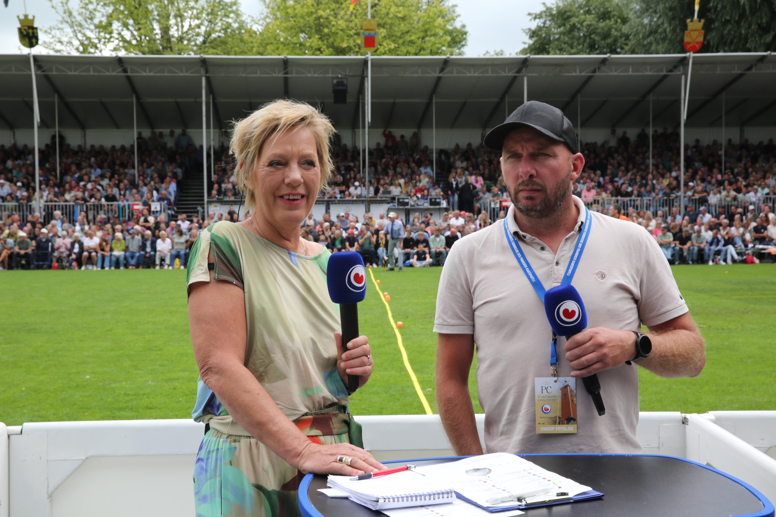 Simone Scheffer en oud-pc winnaar Johan van der Meulen